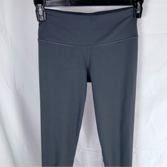 Victoria’s Secret Leggings Knockout Mesh Scalloped Edged Ankle Sports Leggings - Picture 10 of 13